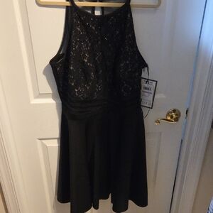 Black Lace Sleeveless Dress